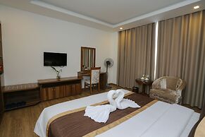 Central Phu Hung Hotel