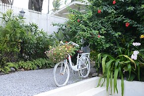 The Hen Hua Hin Private Beach Villa