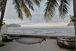 The Hen Hua Hin Private Beach Villa