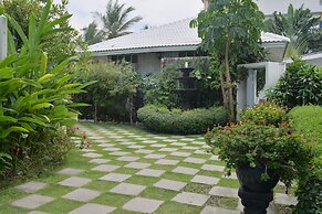 The Hen Hua Hin Private Beach Villa