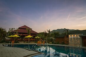 Longhai Channel Beach Resort