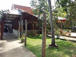 Hotel Araliya