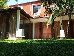 Hotel Araliya