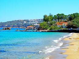 Ranias luxurious Apartment with sea view!