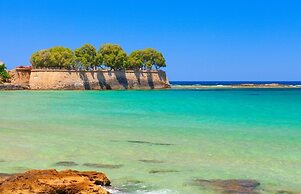 Ranias luxurious Apartment with sea view!