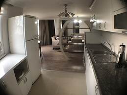 Bursa Larimar Apartments