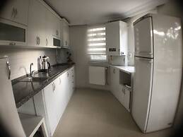 Bursa Larimar Apartments