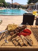 Koulouris Beach Hotel