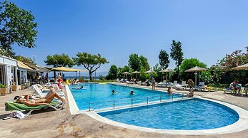 Koulouris Beach Hotel