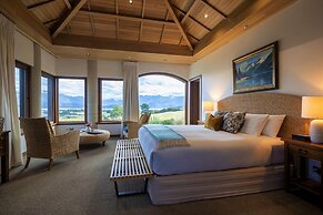 Cabot Lodge