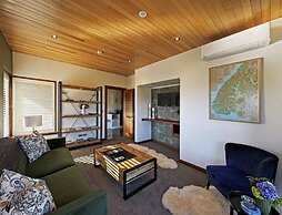 Cabot Lodge