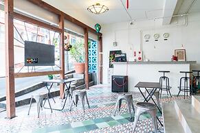 Okinawa Guest House Chanpuru - Hostel