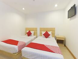 Super OYO 530 Dd Hotel