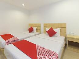 Super OYO 530 Dd Hotel