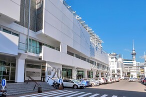 Stunning Harbour & City View Studio