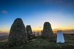 The Five Turrets: Stay in Scotland in Style in a Historic Four-bed Hol