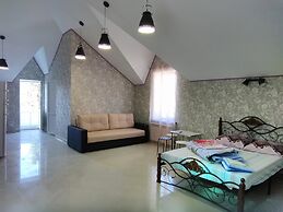 On Sanatornaya Guest House