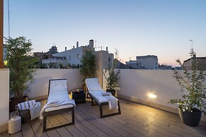 Chezmoihomes Plaza Nueva Penthouse