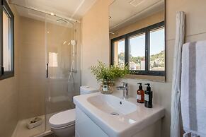 Chezmoihomes Plaza Nueva Penthouse