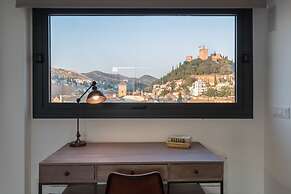 Chezmoihomes Plaza Nueva Penthouse