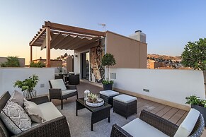 Chezmoihomes Plaza Nueva Penthouse