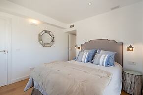 Chezmoihomes Plaza Nueva Penthouse