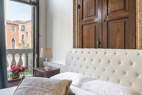 Riva Palace Apartments