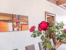 Riva Palace Apartments