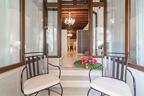 Riva Palace Apartments