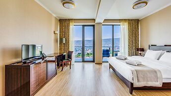 Lisi Hills Hotel