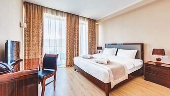 Lisi Hills Hotel