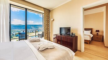 Lisi Hills Hotel