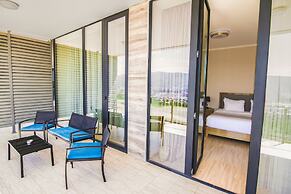 Lisi Hills Hotel
