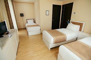 Lisi Hills Hotel