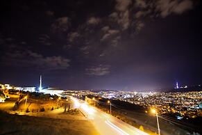Lisi Hills Hotel