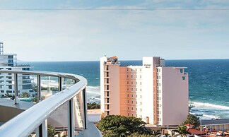801 Oyster Schelles - Near Umhlanga Rocks Beach