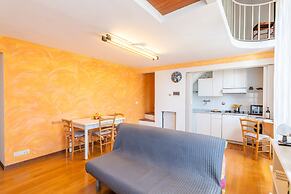 Cavourotto Terrace by Mmega