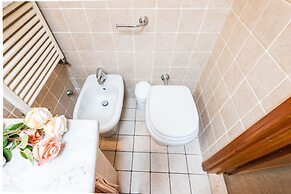 Cavourotto Terrace by Mmega