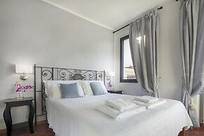 Pitti Luxury Terrace by Mmega