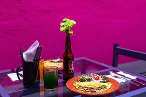Mala Vecindad Beer Hotel