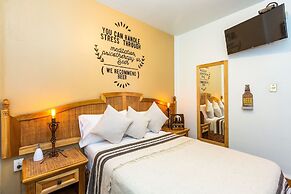 Mala Vecindad Beer Hotel