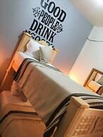 Mala Vecindad Beer Hotel