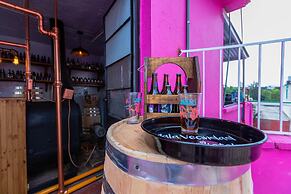 Mala Vecindad Beer Hotel