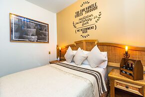 Mala Vecindad Beer Hotel