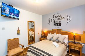 Mala Vecindad Beer Hotel