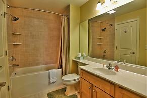Unit 110 2 Bd/ 2 Ba Condo 2 Bedroom Condo by RedAwning