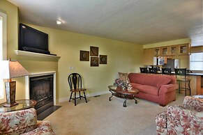 Unit 110 2 Bd/ 2 Ba Condo 2 Bedroom Condo by RedAwning