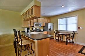 Unit 110 2 Bd/ 2 Ba Condo 2 Bedroom Condo by RedAwning