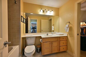 Unit 110 2 Bd/ 2 Ba Condo 2 Bedroom Condo by RedAwning