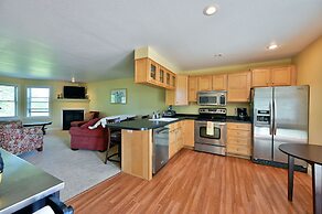 Unit 110 2 Bd/ 2 Ba Condo 2 Bedroom Condo by RedAwning